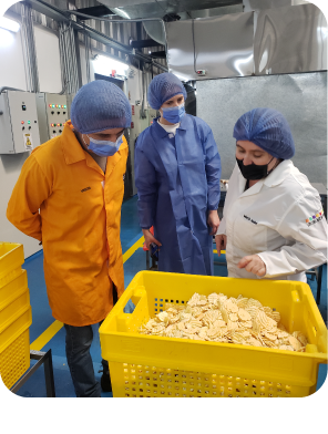 2021
ALCANZANDO SUEÑOS 
A través de la fusión con Barnana logramos fortalecernos y llegar con mas fuerza al mercado internacional.
fortalecernos a través de la alianza estratégica con uno de nuestros importantes clientes en Estados Unidos.
